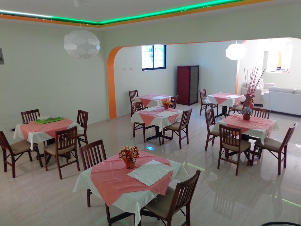 Hotel Renacer Santo Domingo Exterior photo