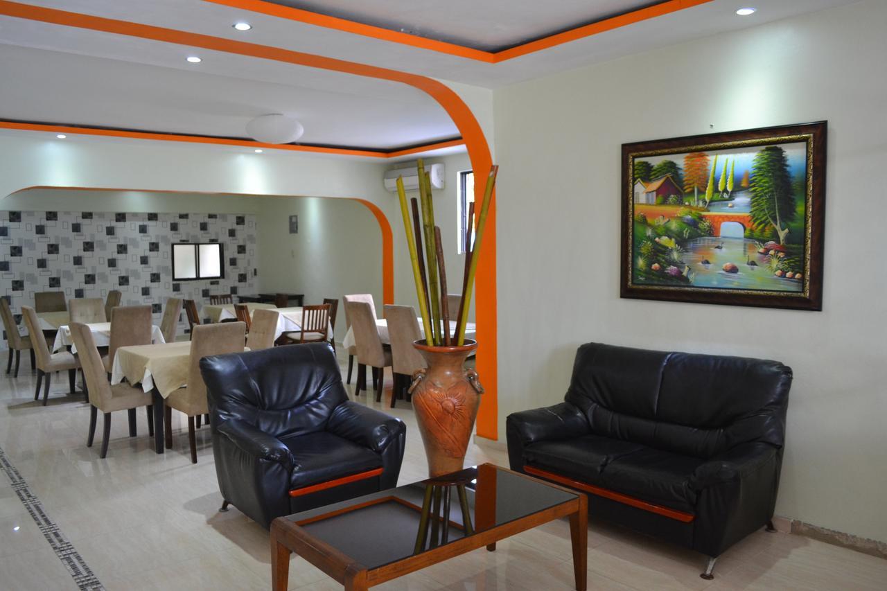 Hotel Renacer Santo Domingo Exterior photo